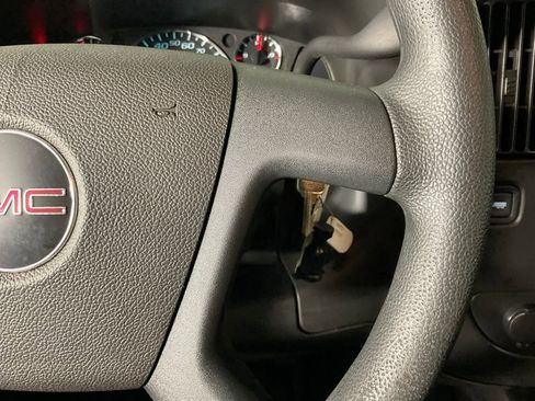 Used 2021 GMC Savana 2500 Extended image 21