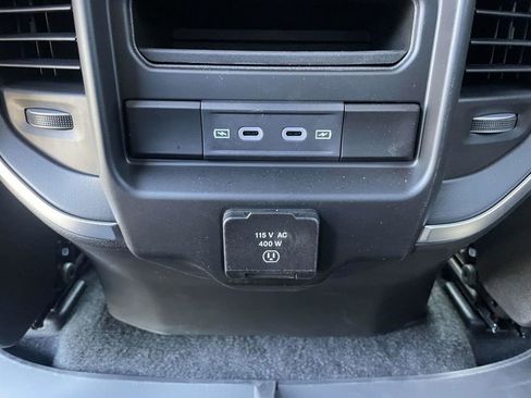 New 2026 RAM 1500 4x4 Crew Cab image 21