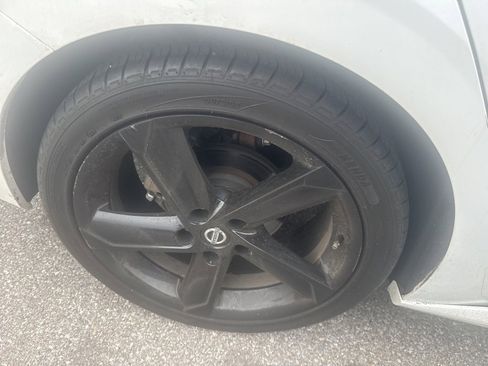 Used 2023 Nissan Sentra SR w/ Midnight Edition Package image 11