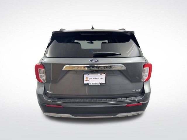 Used 2023 Ford Explorer XLT w/ Equipment Group 202A AWD/4WD image 33