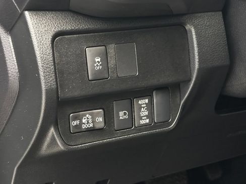 Used 2022 Toyota Tacoma TRD Sport AWD/4WD image 18
