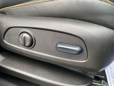 Used 2024 GMC Terrain AT4 w/ Tech Package image 11