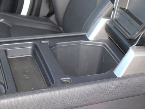 Used 2024 Land Rover Defender 130 Outbound image 30