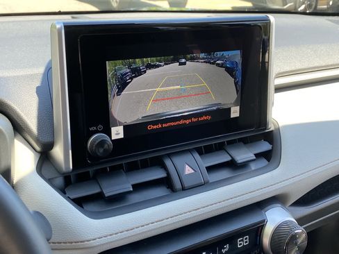 Certified 2024 Toyota RAV4 XLE w/ Convenience Package AWD/4WD image 28