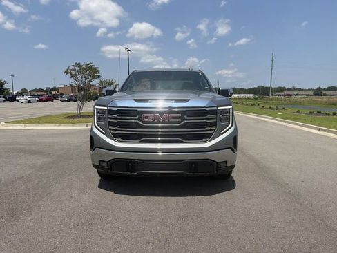 Used 2025 GMC Sierra 1500 SLT AWD/4WD image 13