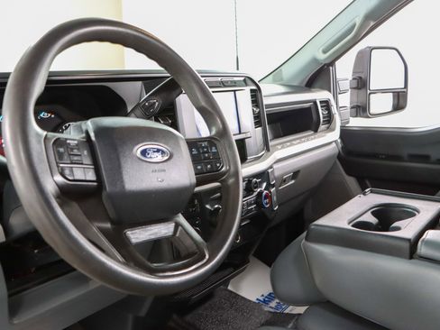 Used 2023 Ford F250 XL w/ XL Driver Assist Package AWD/4WD image 25