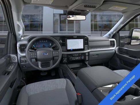 New 2026 Ford F250 XLT w/ XLT Premium Package AWD/4WD image 11