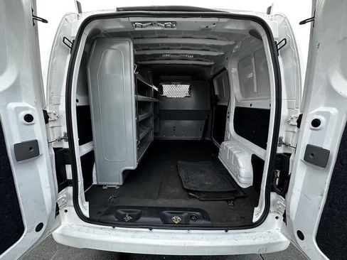 Used 2015 Nissan NV200 SV w/ Technology Package image 10