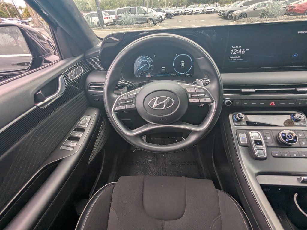 Used 2025 Hyundai Palisade Calligraphy AWD/4WD image 3