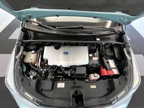 Used 2019 Toyota Prius Limited image 30