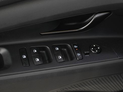 Certified 2026 Hyundai Elantra SEL FWD image 20