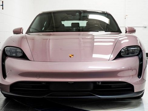 Used 2023 Porsche Taycan 4S w/ Premium Package image 12