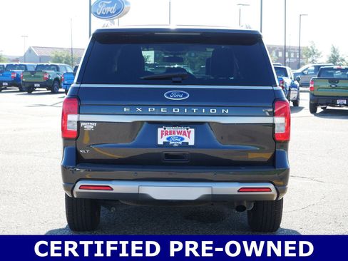 Certified 2024 Ford Expedition XLT image 4