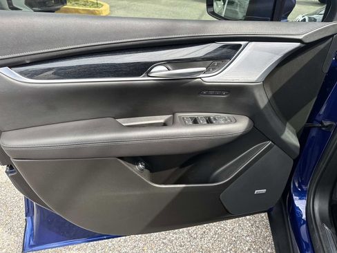 Used 2024 Cadillac XT5 Premium Luxury image 19
