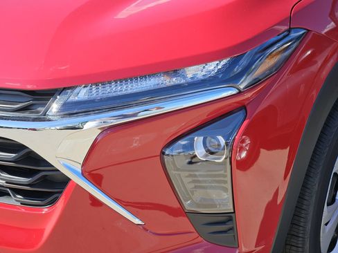 New 2026 Chevrolet Trax LS FWD image 10