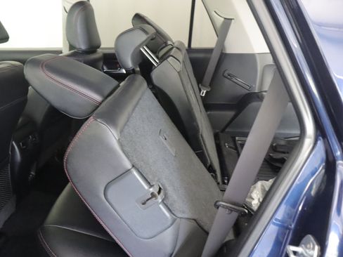 Used 2023 Toyota 4Runner TRD Off-Road Premium w/ Moonroof Package AWD/4WD image 22