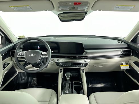 Certified 2024 Kia Telluride S w/ S Sunroof Package FWD image 31
