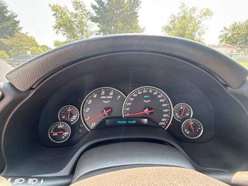 Used 2008 Chevrolet Corvette Convertible w/ Preferred Equipment Group RWD image 13