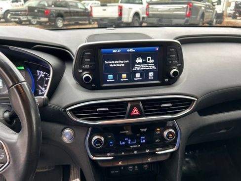 Used 2020 Hyundai Santa Fe SEL w/ Convenience Package image 17