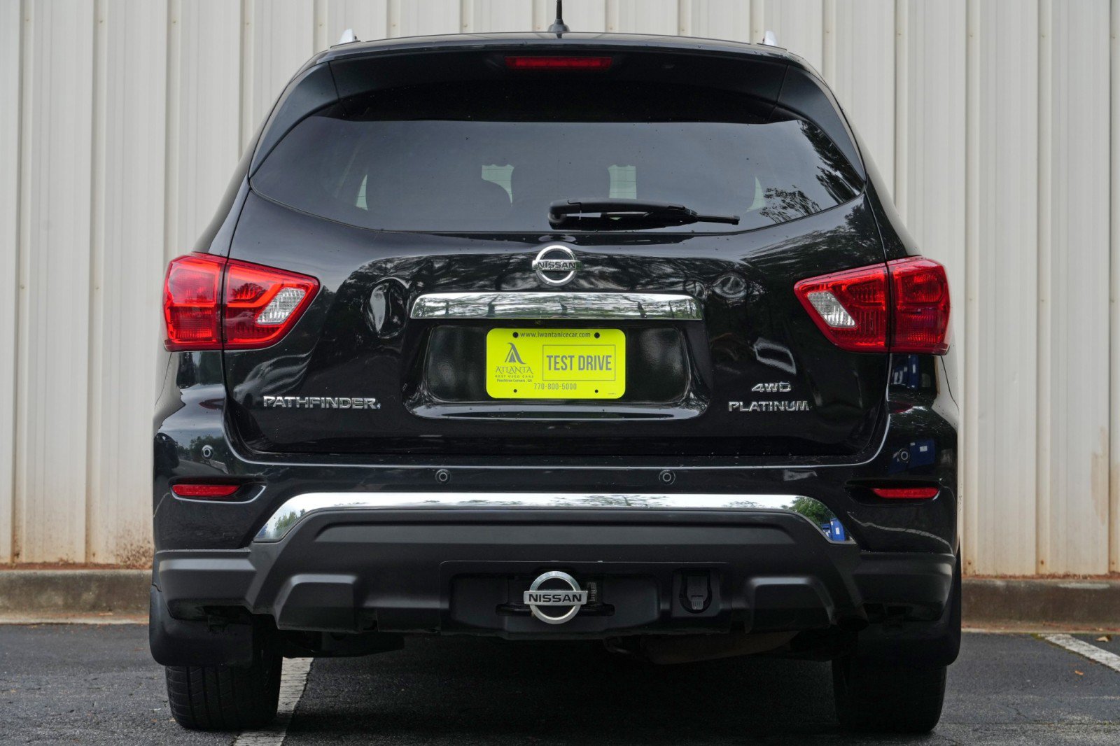 Used 2017 Nissan Pathfinder Platinum AWD/4WD image 10