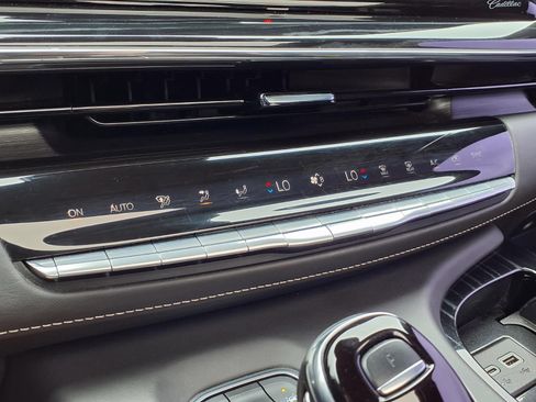 Certified 2024 Cadillac Escalade V AWD/4WD image 25