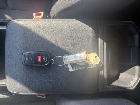 Used 2024 Toyota Tacoma SR5 image 21