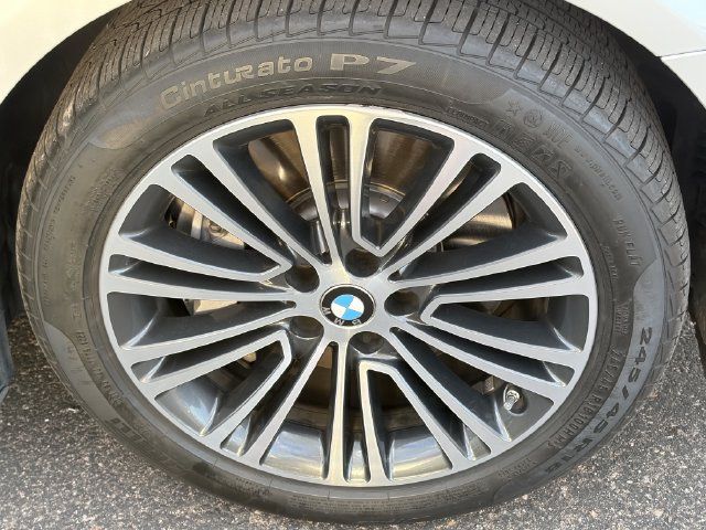 Used 2020 BMW 540i w/ Premium Package RWD image 4