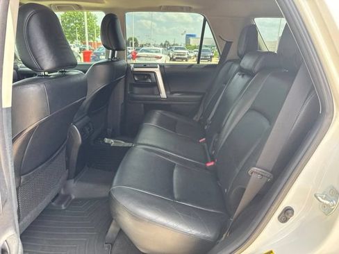 Used 2012 Toyota 4Runner Limited w/ Convenience Pkg AWD/4WD image 11