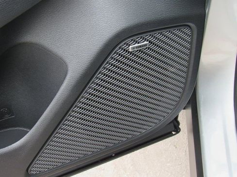 New 2026 Mitsubishi Outlander ES FWD image 12