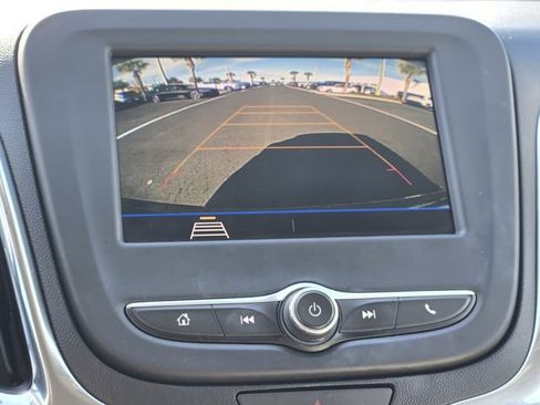 Used 2020 Chevrolet Equinox LT image 25