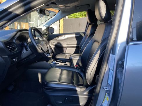 Used 2024 Ford Escape Platinum AWD/4WD image 14