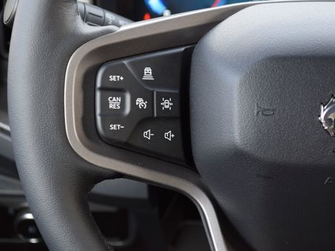 New 2026 Ford Bronco Badlands image 9