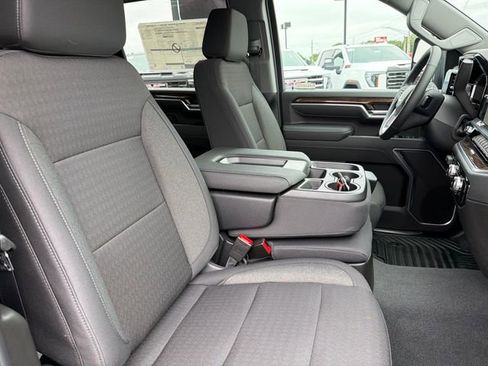 New 2026 GMC Sierra 2500 SLE w/ SLE Value Package; AWD/4WD image 22