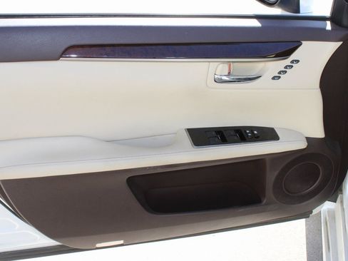 Used 2017 Lexus ES 350 w/ Premium Package image 20