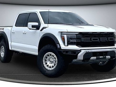 Used 2025 Ford F150 Raptor AWD/4WD image 3