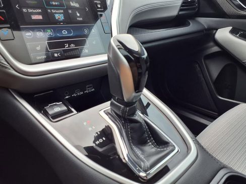 Certified 2025 Subaru Outback Premium w/ Popular Package #1A image 29