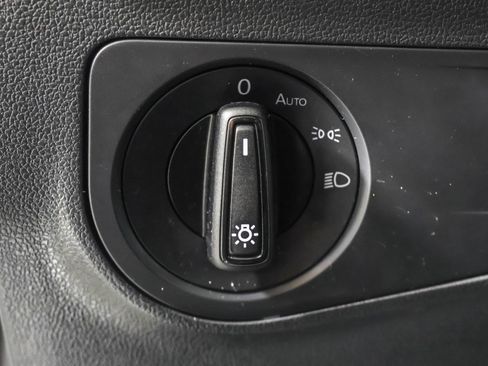 Used 2024 Volkswagen Tiguan S image 23