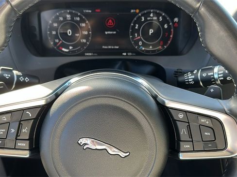 Used 2020 Jaguar F-PACE Prestige image 12
