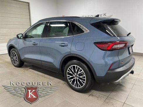 New 2026 Ford Escape SE w/ Class II Trailer Tow Package image 4