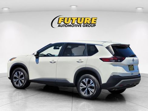 Certified 2023 Nissan Rogue SV FWD image 7