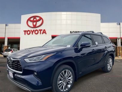 New 2026 Toyota Highlander Platinum