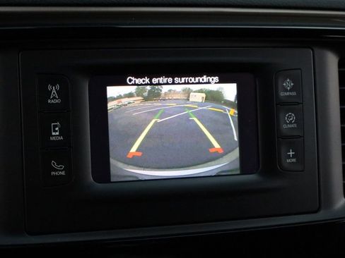 Used 2017 Chrysler Pacifica LX w/ Tire & Wheel Group image 31