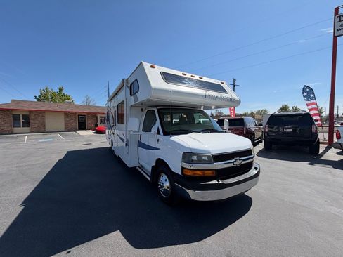Used 2008 Chevrolet Express 3500 w/ RV Package image 2