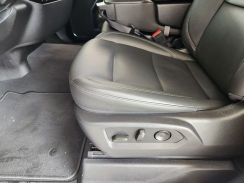 Used 2025 GMC Sierra 1500 SLT RWD image 24