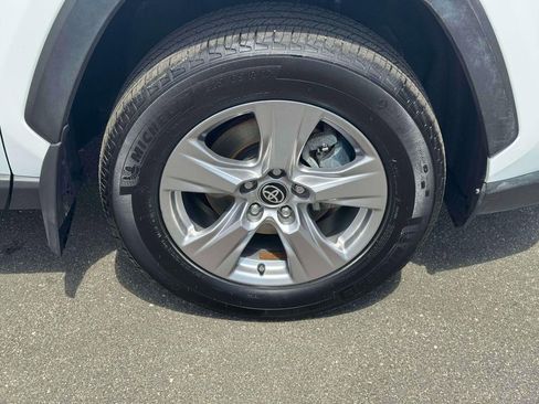 Certified 2025 Toyota RAV4 XLE AWD/4WD image 9