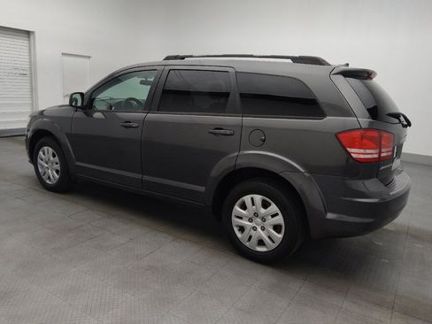 Used 2017 Dodge Journey SE FWD image 3