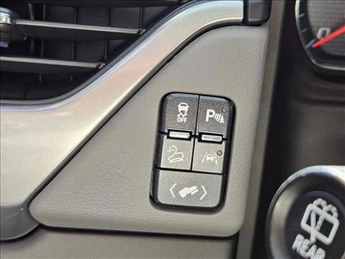 Used 2019 Chevrolet Suburban LT w/ Off-Road Package image 13