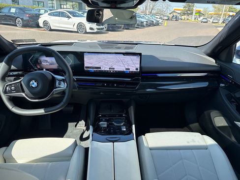 Certified 2026 BMW 530i xDrive w/ Premium Package image 10