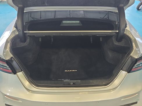 Used 2022 Nissan Maxima SV w/ Floor Mat Group FWD image 11