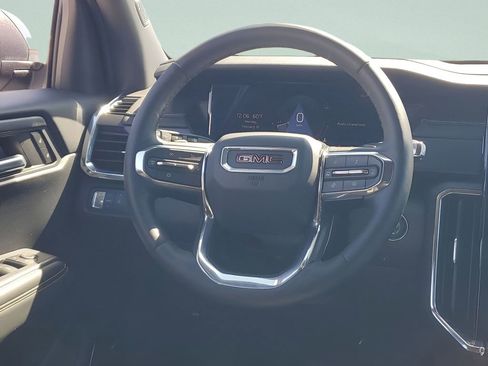 Used 2025 GMC Acadia Elevation image 25